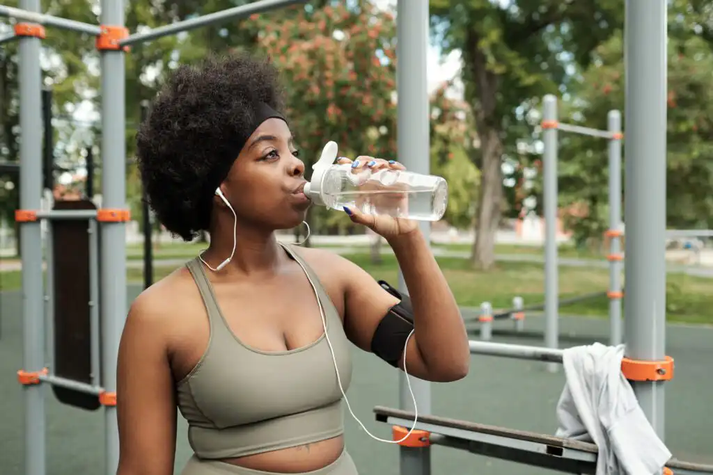 Healthy lifestyle tips to lower colorectal cancer risk including diet, exercise, and avoiding smoking.